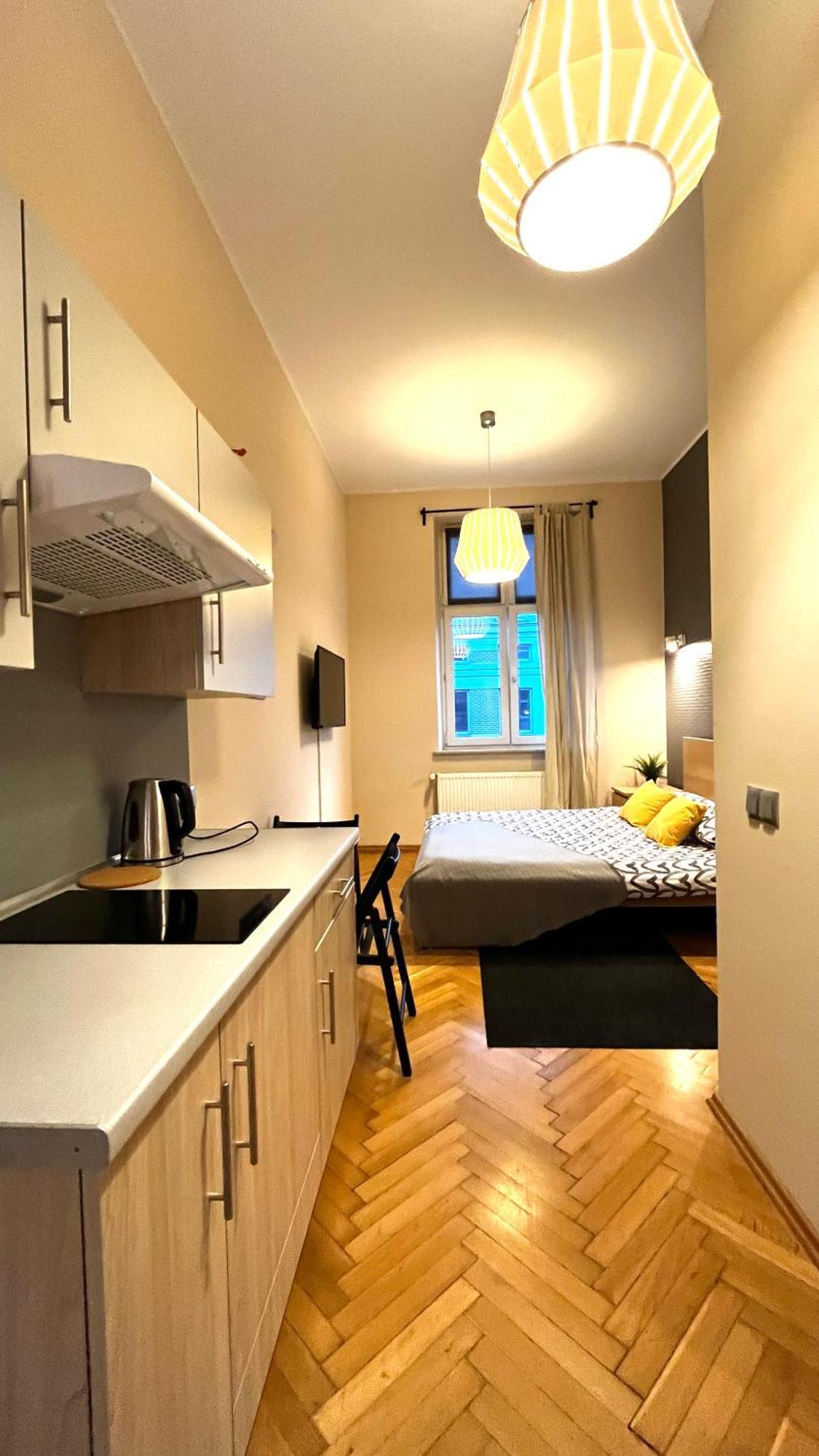 Apartment In Center *